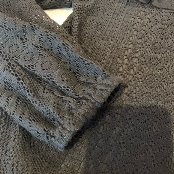 Beautiful Peplum Top - Picture 5 of 10